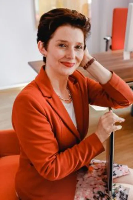 Dr. Ilona Bürgel