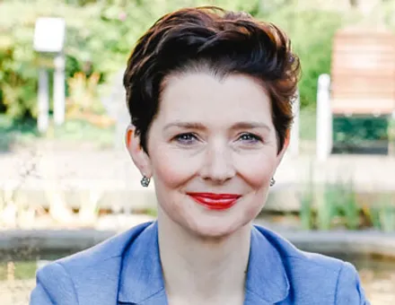 Dr. Ilona Bürgel